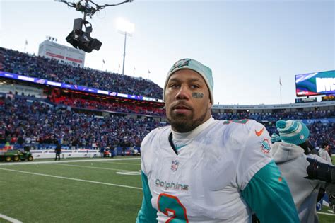 Dolphins’ Bradley Chubb to hold himself to ‘higher standard’ with full offseason in Miami