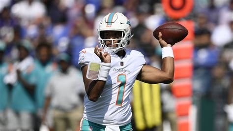 Dolphins’ Tua Tagovailoa named AFC Offensive Player of the Month