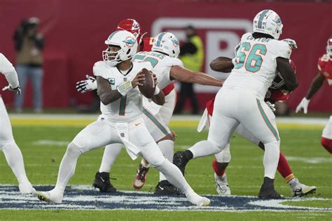 Dolphins’ path to AFC East title begins Sunday vs. Raiders