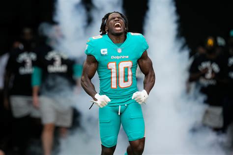 Dolphins Deep Dive: How serious is Tyreek Hill about retiring?