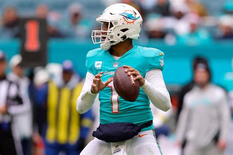 Dolphins picking up Tua Tagovailoa’s fifth-year option, affirming commitment to quarterback