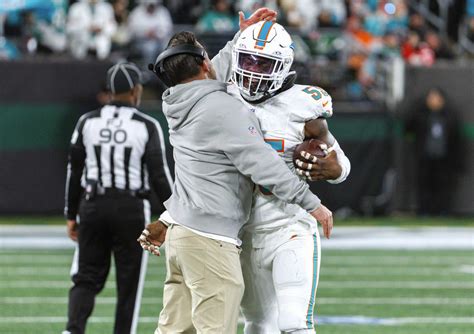 Dolphins place starting LB Jerome Baker on IR with knee injury; rule RG Rob Hunt out vs Titans