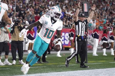 Dolphins seeking second straight 3-0 start when they host the winless Broncos