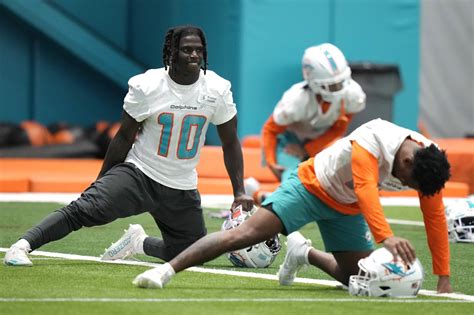 Dolphins star Tyreek Hill is under investigation after weekend altercation, according to reports