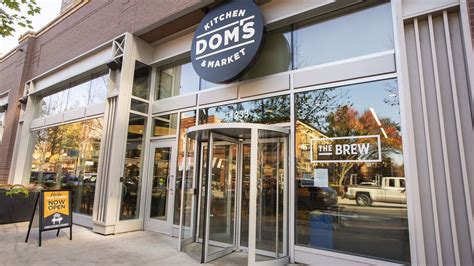 Dom's kitchen and market. Dom’s Kitchen & Market, a Chicago-based grocery startup that includes veteran supermarket executive Bob Mariano among its founders, has raised $15 million in seed funding, the company announced in a press release Wednesday. The funds bring the amount of capital the grocer has raised to $25 million. The … 