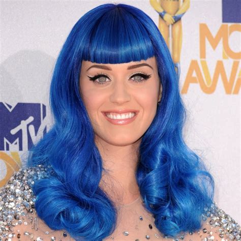 Dominieren Sie den Look mit der Perücke Katy Perry: Ihre ultimative Haartransformation!