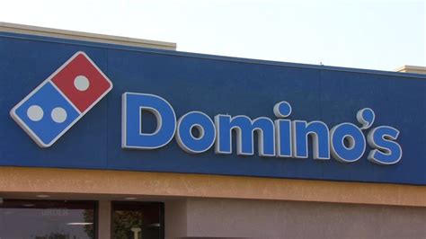 Domino pizza hiring. Updated: Oct 25, 2023 / 10:08 AM CDT. SHARE. CHICAGO — Domino's announced Wednesday that they are giving away free pizzas as student loan repayments resume. The company has launched a page on ... 