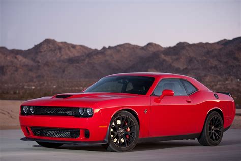 Don le hellcat. maxems. The Dodge Challenger SRT Hellcat has been on the road for well over a year now and that means the chance of finding a wrecked one is increasing. Like any high-horsepower muscle car, a few ... 