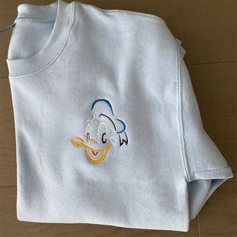 Donald Duck Crewneck - Etsy