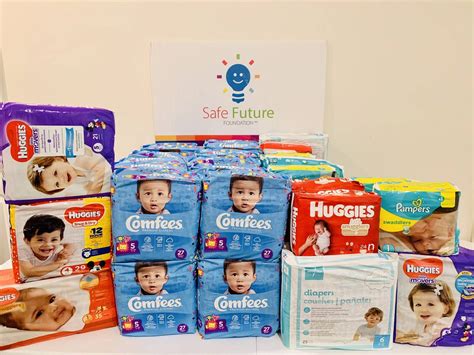 Donate diapers. Many places like churches, food banks, and diaper banks offer collections of diapers to help families in need. Online search engines can also provide you with lists of charitable organizations in your area that collect donations of diapers. Local schools are another great resource for finding ways to donate diapers in your area. 