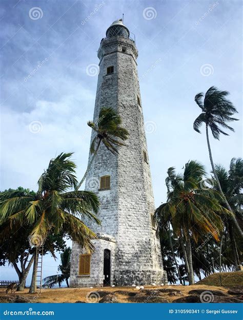 Dondra Head Lighthouse Devinuwara Lighthouse Travel …