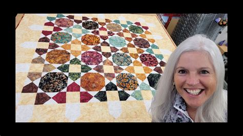 I knocked out a very simple quilt in this video. I hope it's not too simple. I really think with nice fabric prints it would look so much better. But plain.... 