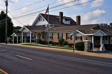 Donohue funeral home wayne pa. Just minutes from Route 352 and Route 202, this location is convenient for the families of Westtown, Glen Mills, Malvern and Concordville. Donohue Funeral Home - West Chester. 1627 W. Chester Pike. West Chester, PA 19382. Tel: (610) 431-9000. 