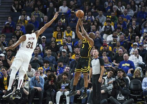 Donovan Mitchell, Cavs take down Stephen Curry and Warriors 118-110