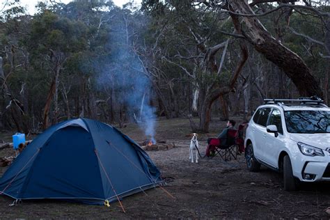 Dont die in the bush the complete guide to australian camping. - Introducción al estudio del derecho agrario.