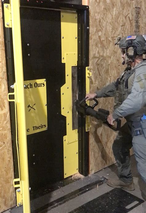 Door Breaching Method Of Entry Odin Tactical