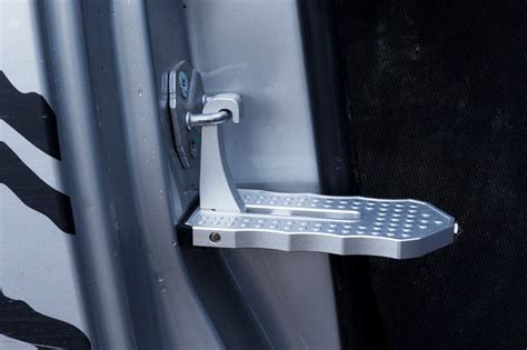 Oct 23, 2018 · Simply hook the Door Step over the u-shaped door latch in each of your vehicle’s doors. The Step can be used to load and strap down car-top cargo bags and boxes; canoes, kayaks, and SUPs; skis and snowboards; and bikes.. 