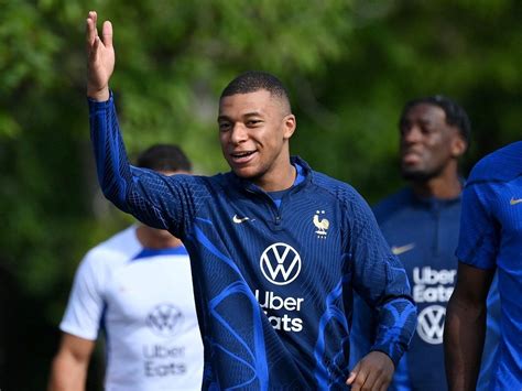 Door looks open for Real Madrid to finally sign Mbappé after Benzema’s departure