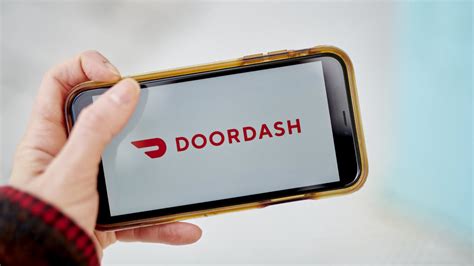 Doordash bank. U.S. Bank says the majority of meal-delivery services — including DoorDash, Uber Eats, Grubhub and Seamless — are categorized as fast food and therefore would qualify for earning 5% back (if ... 