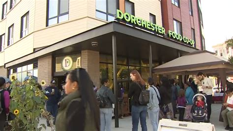 Dorchester Food Co-op, Boston’s only member-owned grocery store, celebrates grand opening