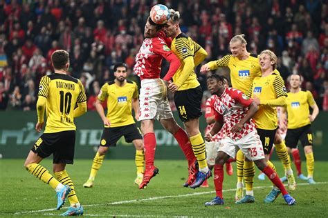 Dortmund vs mainz. Dec 19, 2023 ... How to watch Dortmund vs Mainz online - TV channels & live streams ... The game will be broadcast live on TV on Sky Sports Main Event, Sky Sports ... 