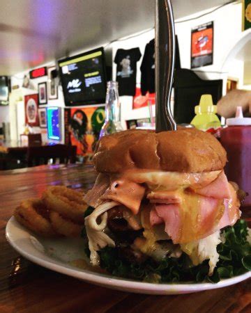 Double D's On the Rocks: GREAT PLACE TO HAVE A DRINK AND MEAL IN WINCHESTER BAY - See 98 traveler reviews, 32 candid photos, and great deals for Winchester Bay, OR, at Tripadvisor.. 