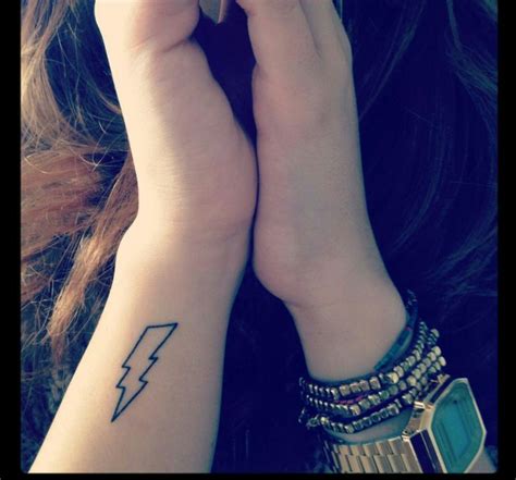It incorporates two lightning bolts in a pattern. Web the lightning bolt tattoo is generally positive, representing strength and energy. Web it is a popular .... 