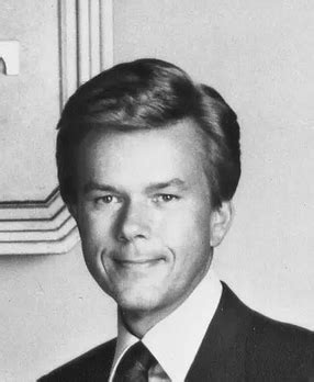 Doug Llewelyn was born on November 26, 1938, in Baltimore, Maryland, USA. document.getElementById( "ak_js_1" ).setAttribute( "value", ( new Date() ).getTime() ); Your email address will not be published. Similarly, the talented host earns an excellent amount of salary and has maintained his net worth in millions. For eight years, he has not ...