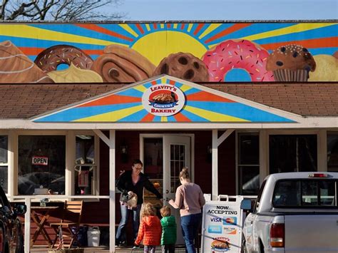Doughnut painting dispute between bakery, town in free speech case to be decided by judge