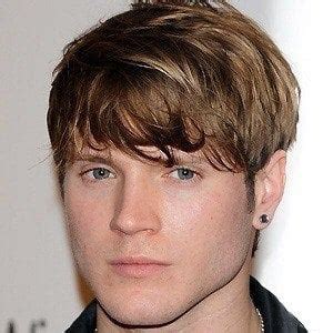 Dougie Poynter — Wikipedia Republished // WIKI 2