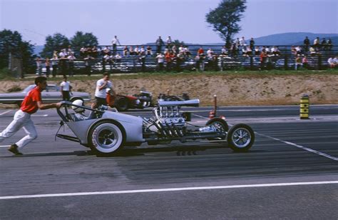 The 4-4-2 is the 67′ Brainbeau 400/360HP 4-barrel car. Car ran B/S in 67′,,then into D/S in 68′ (after NHRA properly set up the weight-factor ratings. to make things fair :D, for the 68′ season)..A later photo of that car, has it lettered with. "Jocko's Speed Shop" on the front fender.. A little interesting note.