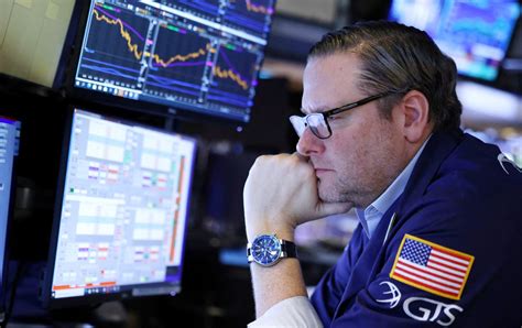 Dow falls as market sell-off continues on fears Russia-Ukraine war …