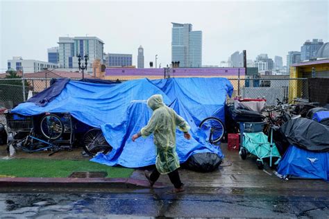 Downtown's unsheltered population down 60%, Whitburn says