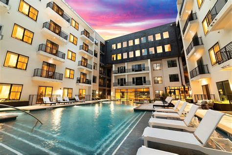 Downtown austin apartments. See 2,148 apartments for rent within Downtown Austin in Austin, TX with Apartment Finder - The Nation's Trusted Source for Apartment Renters. View photos, floor plans, amenities, and more. 