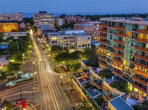 Downtown evanston. Rental pricing for one-bedroom apartments in Downtown Evanston ranges from $2,150 to $3,250 with an average rent of $2,752. 