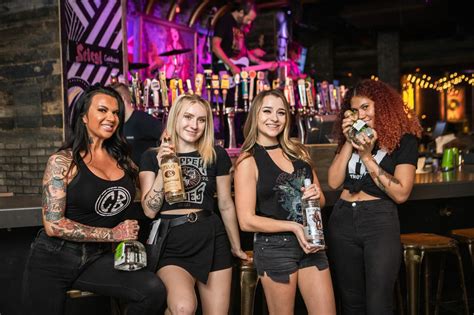 Downtown phoenix nightlife. Feb 9, 2023 · 602-821-8569 Having opened in 2009, Bar Smith has been around long enough to achieve institution status in downtown Phoenix nightlife. Co-owners Pete “Supermix” Salaz and Sean Badger (a.k.a ... 