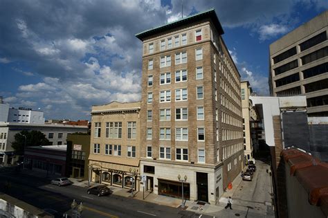 Downtown roanoke apartments. For Rent - Apartment. $845. 1 bed. 1 bath. 443 sqft. The Richmond Loft Company, LLC. 301 1st St SW, Roanoke, VA 24011. Contact Property. Brokered by Waldvogel Commercial Properties. 