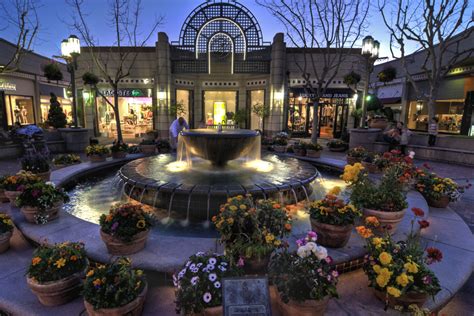 Downtown walnut creek. The vibrant downtown area, charming galleries, fantastic museums, terrific breweries, scrumptious Californian food, and lovely parks are just a few of the attractions … 