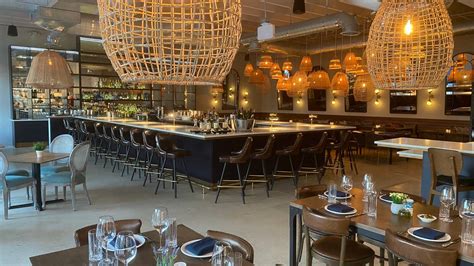 Doya wynwood. Oct 21, 2021 · The interior of the new Doya restaurant in Wynwood Rene Hernandez When the restaurant Doya was first announced in March 2020, it was to be a small-plates Mediterranean bar for gathering and sharing. 