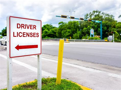 Dps customer service form.  Grant St.  San Marcos Driver License Office hours of oper...