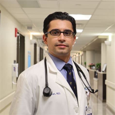 Dr khan ku med. He was awarded the Chief Resident Teaching award by the Massachusetts Eye and Ear Infirmary/Harvard Medical School Department of Otolaryngology in 2011, and the Faculty Teaching Award by the University of Kansas Department of Otolaryngology-Head and Neck Surgery in 2015. Since 2020, he has been recognized as a Castle Connolly Top Doctor. 