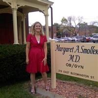 Dr margaret smollen iowa city. Education Univ Of Wi Med Sch, Madison Wi 53706. Training Univ Of Wi Hosp & Cli, Obstetrics And Gynecology. Map and Directions. 319 E Bloomington St., Iowa City, IA 52245. Services Our office provides gynecologic exams, obstetric care, treatment for infertility, care of pap issues and gynecologic surgery, including minimally invasive procedures. 