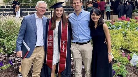 Dr michael groff surviving daughter.  With Wire Services DEVASTATIN­G: Dr...