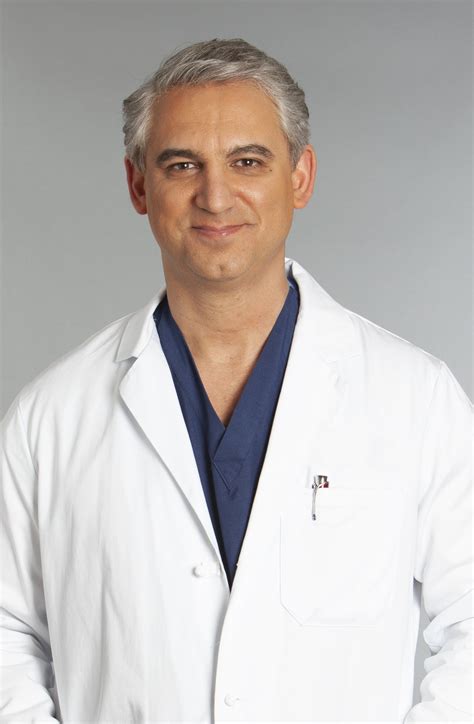 Dr samadi. Dr. Samadi is a board certified urologic oncologist trained in open traditional and laparoscopic surgery and is an expert in robotic prostate surgery. He has dedicated his distinguished career to the early detection, diagnosis and treatment of prostate cancer and is considered one of the most prominent surgeons in his field. 