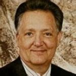 Biography. Dr. Linder Earl Wingo, MD is a Ophthalmologist (Eye Doctor) - General practicing in Ocala, FL. He has not yet shared a personalized biography with Doctor.com. View Phone #. fax: (352) 732-0177 makowing.com.