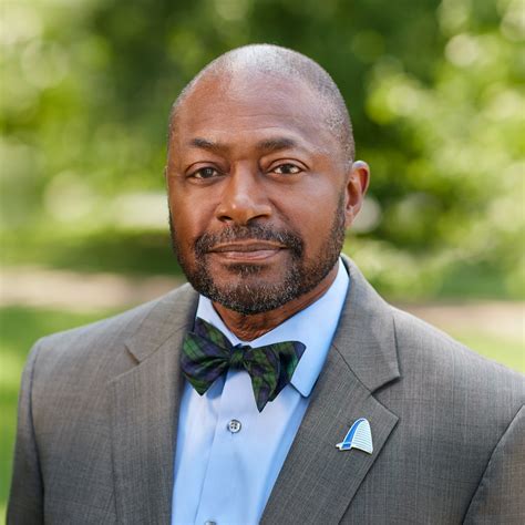 Dr. Kelvin Adams starts as new pres. and CEO of 'St. Louis Community Foundation' today