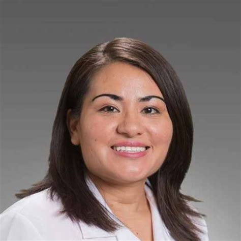 Dr. Crhistian Noemi Guerrero M.D. - findatopdoc.com