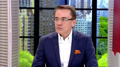 Dr. Ender Saraç Eğer saç dökülmeniz artıyorsa önce  Facebook. 