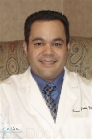 Dr. Isaac Perez, MD and Staff Flower Mound …