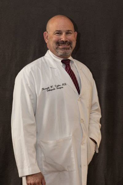 Dr. Kenneth W. Taylor, MD Hollywood, FL Orthopedist US News Doctors